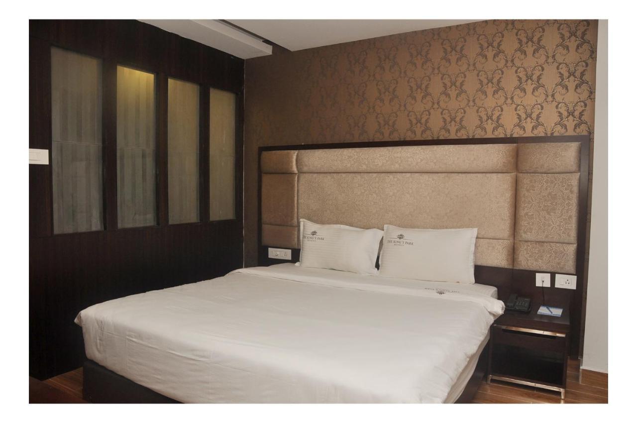 The Kings Park Residency Hotel Csennai Kültér fotó